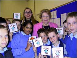 Senator Reid and Jane Stewart with students